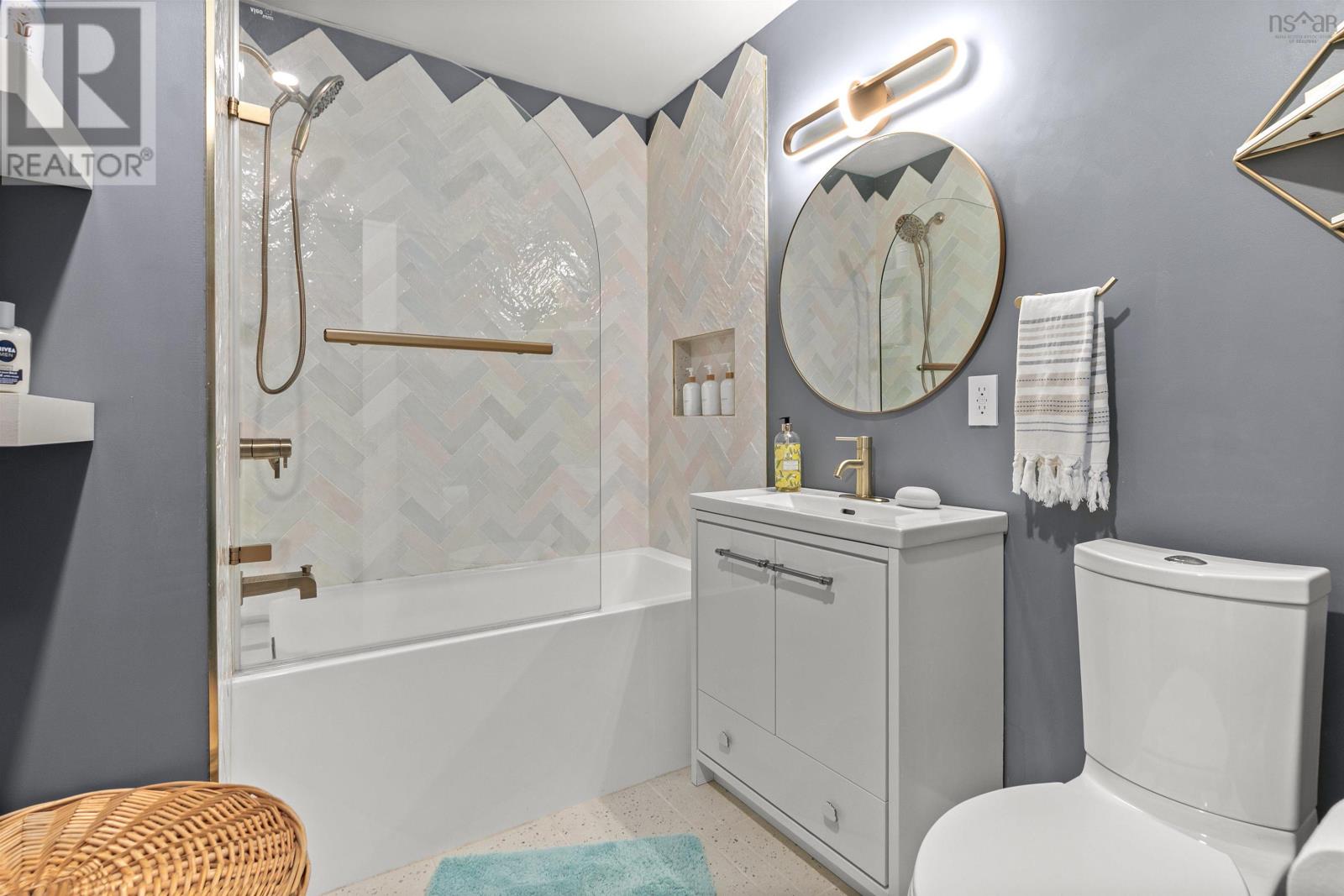 Property 35 of 49 of 9 Lynwood Drive