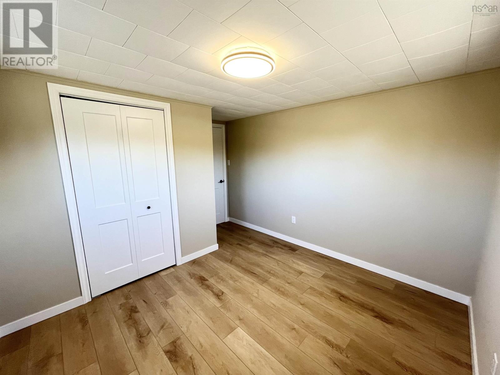 Property 40 of 49 of 89 Stoney Island Road