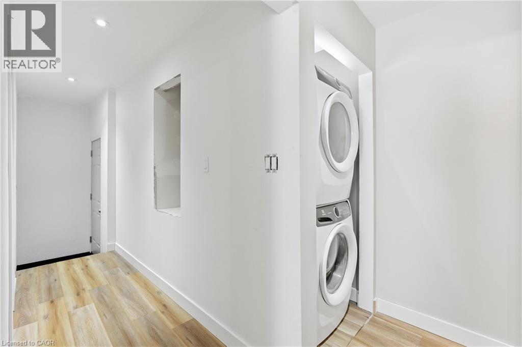 154 BROCK Street Unit# Upper, Brantford, Ontario, N3S5W1 — Photo 22