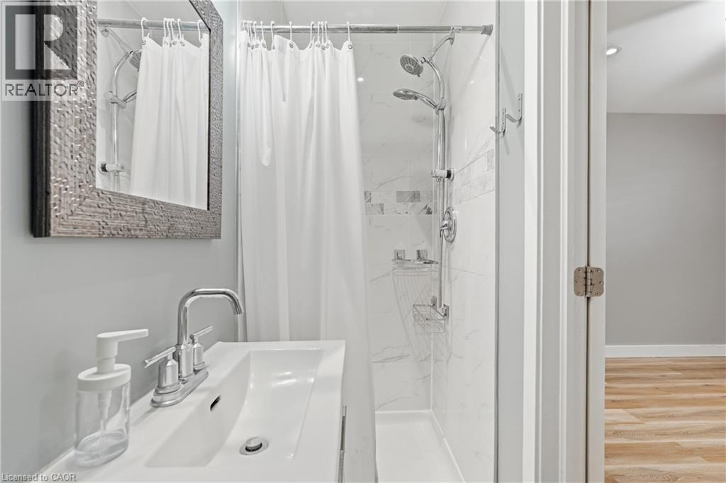 154 BROCK Street Unit# Upper, Brantford, Ontario, N3S5W1 — Photo 28