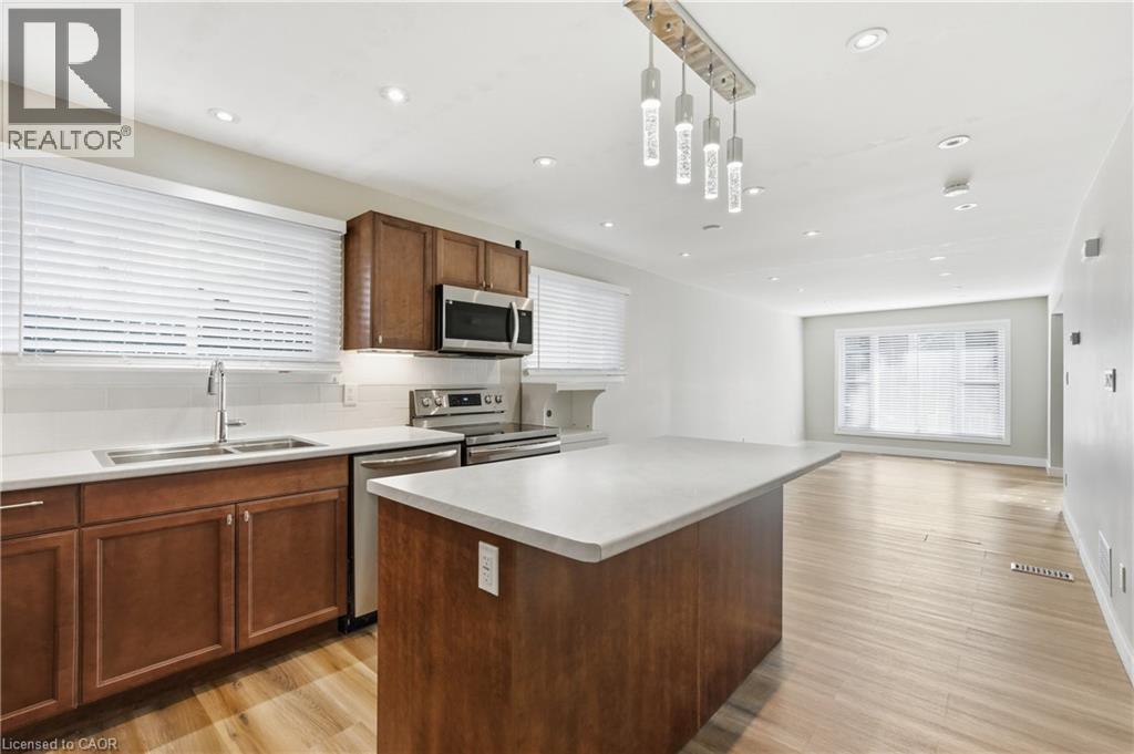 154 BROCK Street Unit# Upper, Brantford, Ontario, N3S5W1 — Photo 12