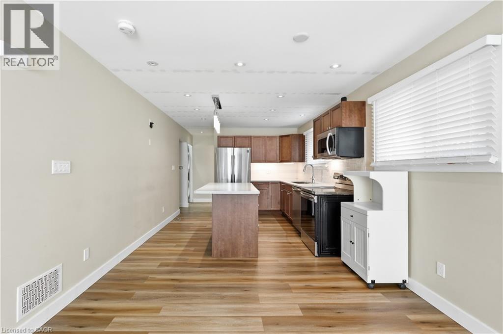 154 BROCK Street Unit# Upper, Brantford, Ontario, N3S5W1 — Photo 10