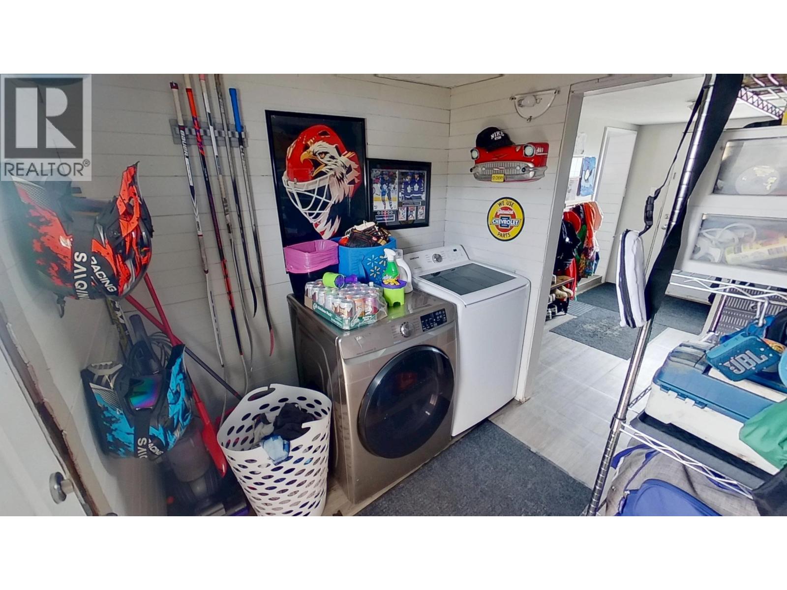 #57 634 ELM STREET - 21