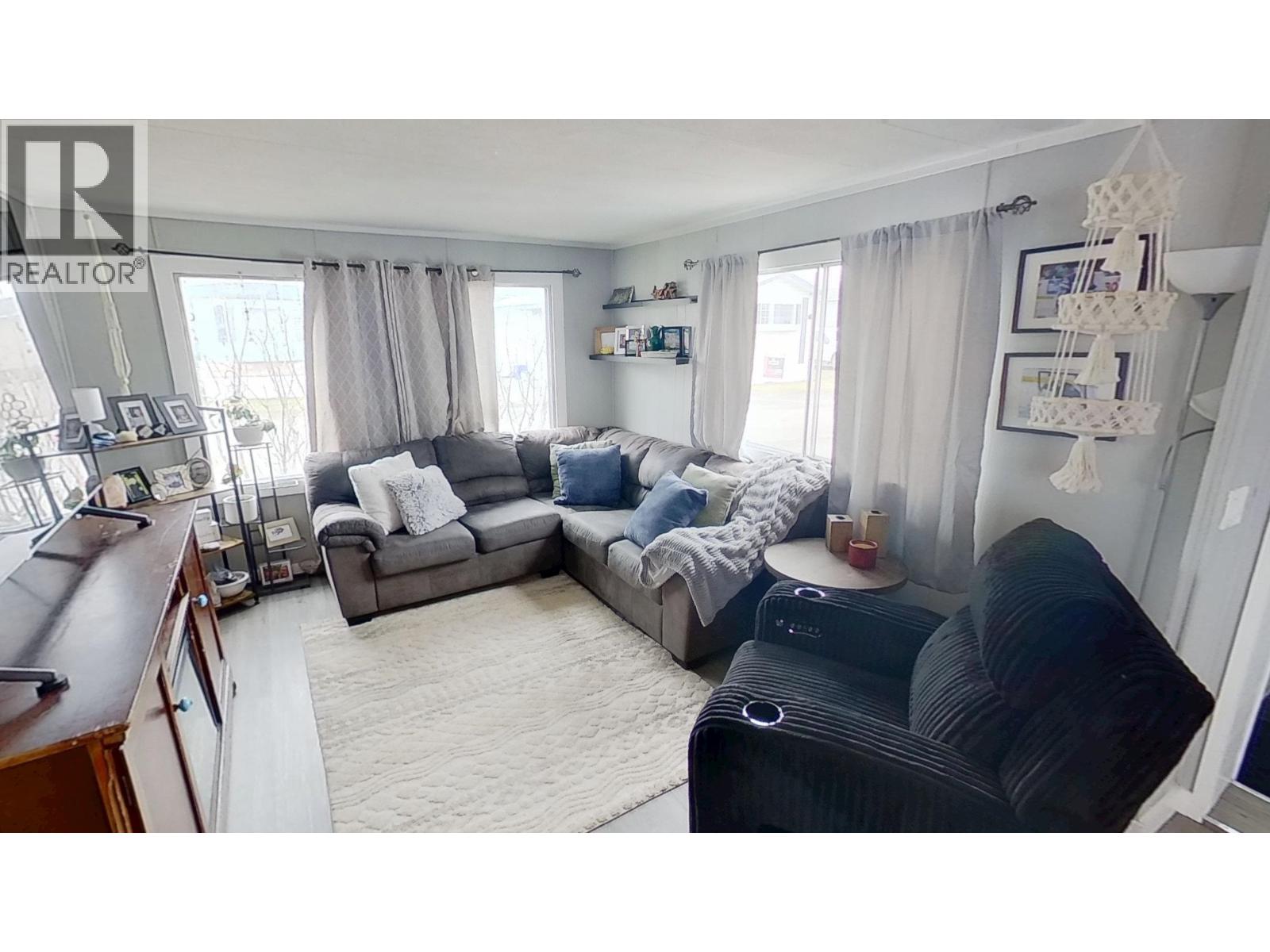 #57 634 ELM STREET - 11