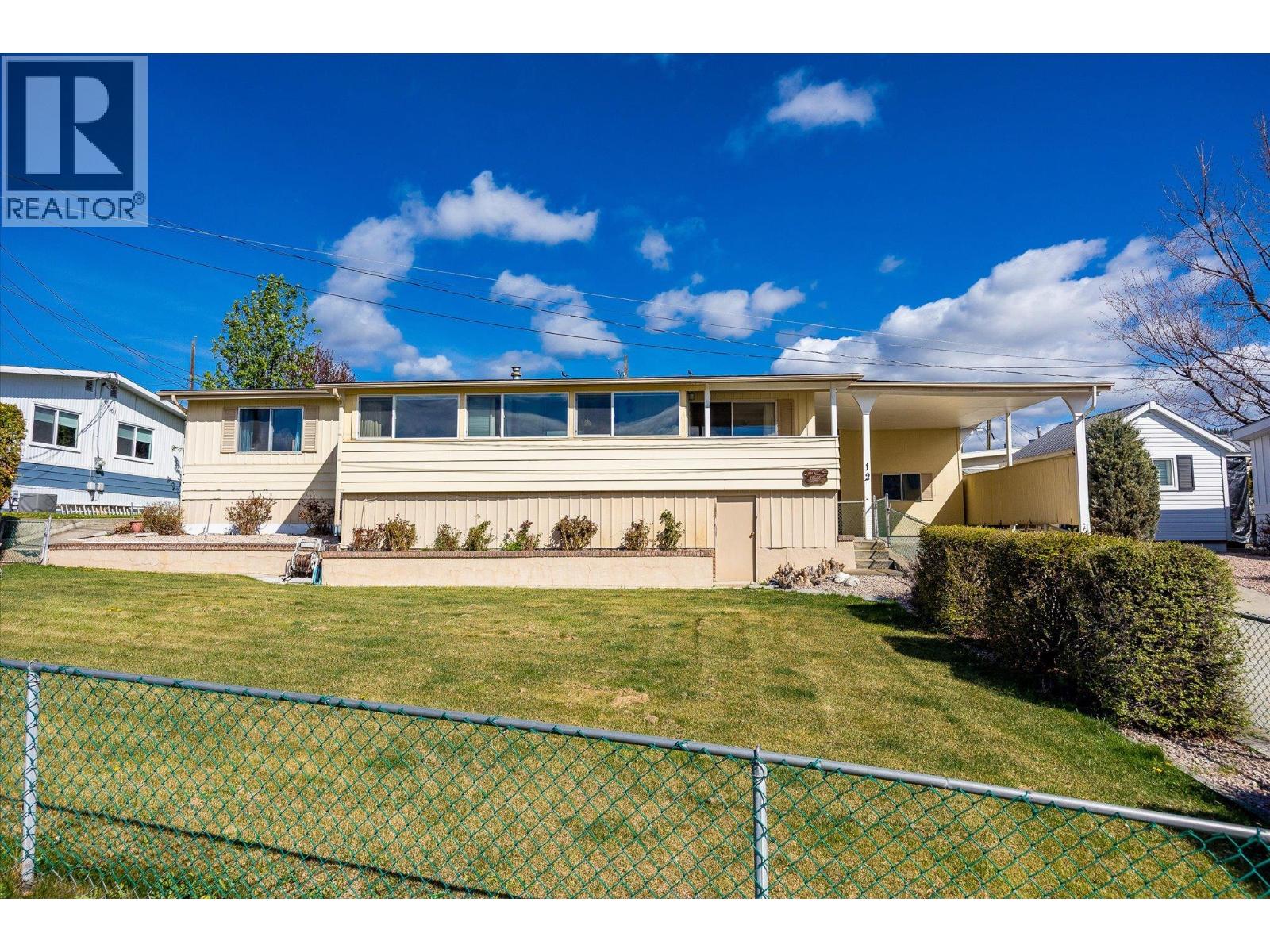 12 2098 Boucherie Road, West Kelowna