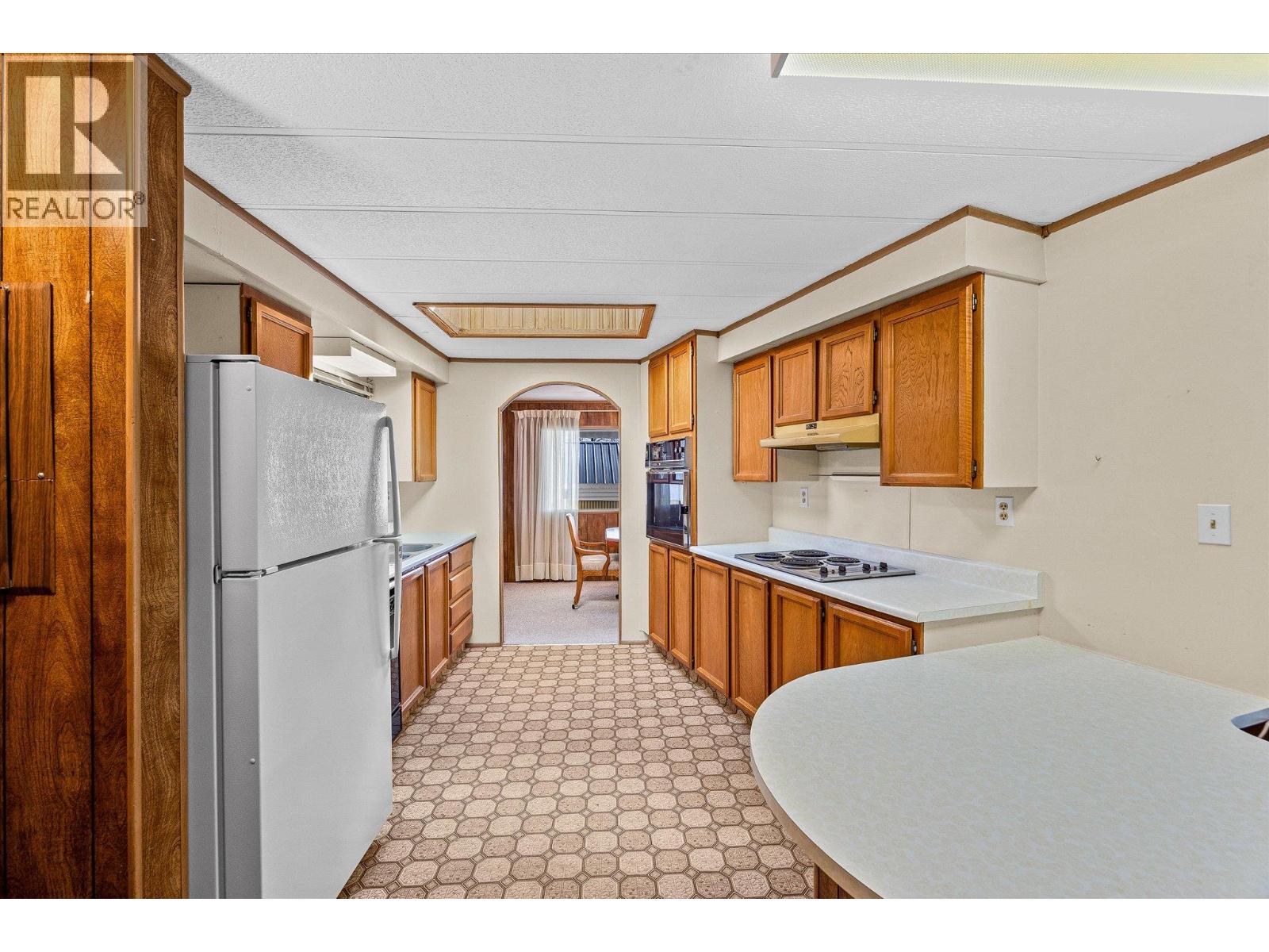 12 2098 Boucherie Road, West Kelowna