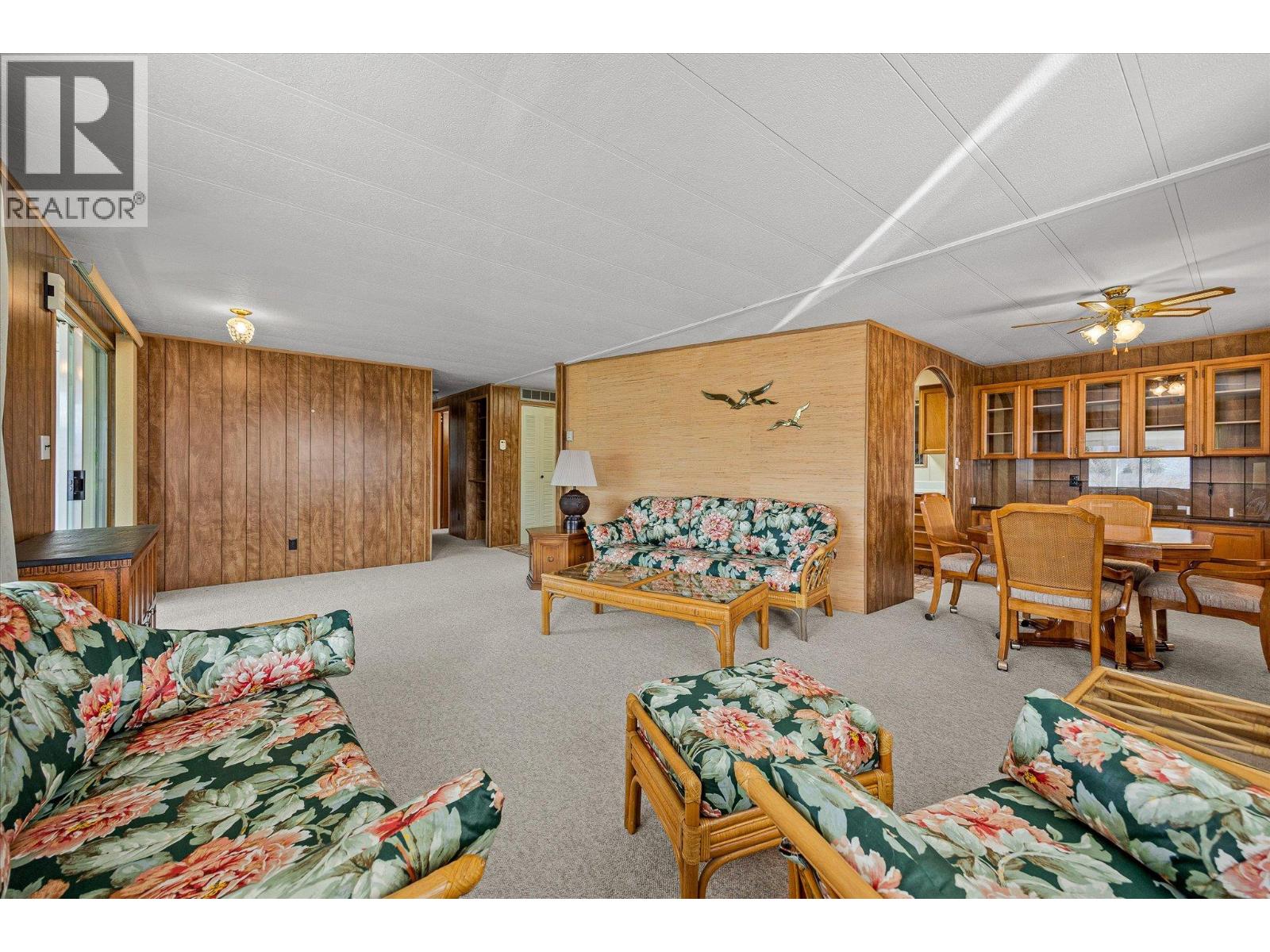 12 2098 Boucherie Road, West Kelowna