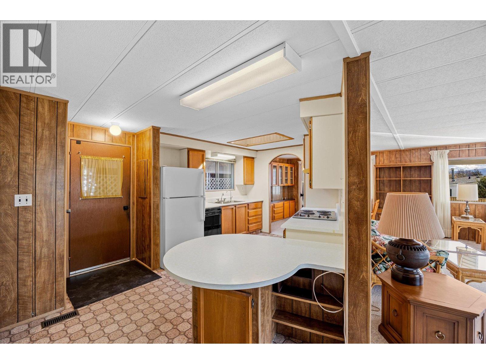 12 2098 Boucherie Road, West Kelowna