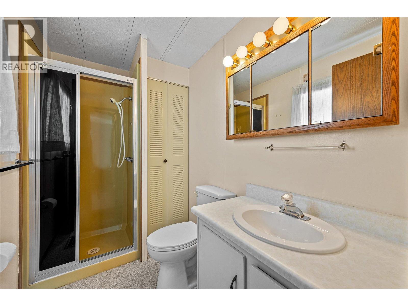 12 2098 Boucherie Road, West Kelowna