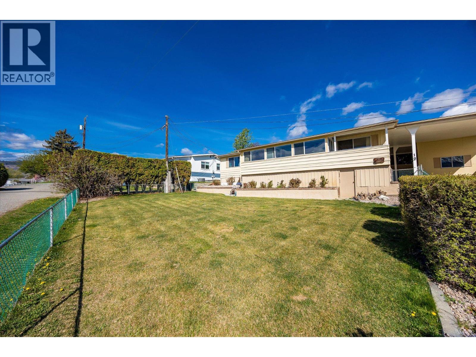 12 2098 Boucherie Road, West Kelowna
