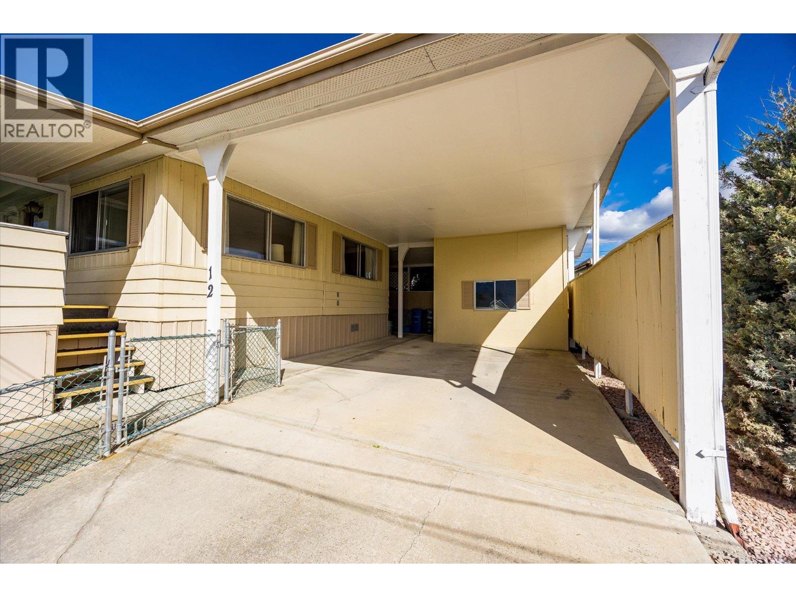 12 2098 Boucherie Road, West Kelowna