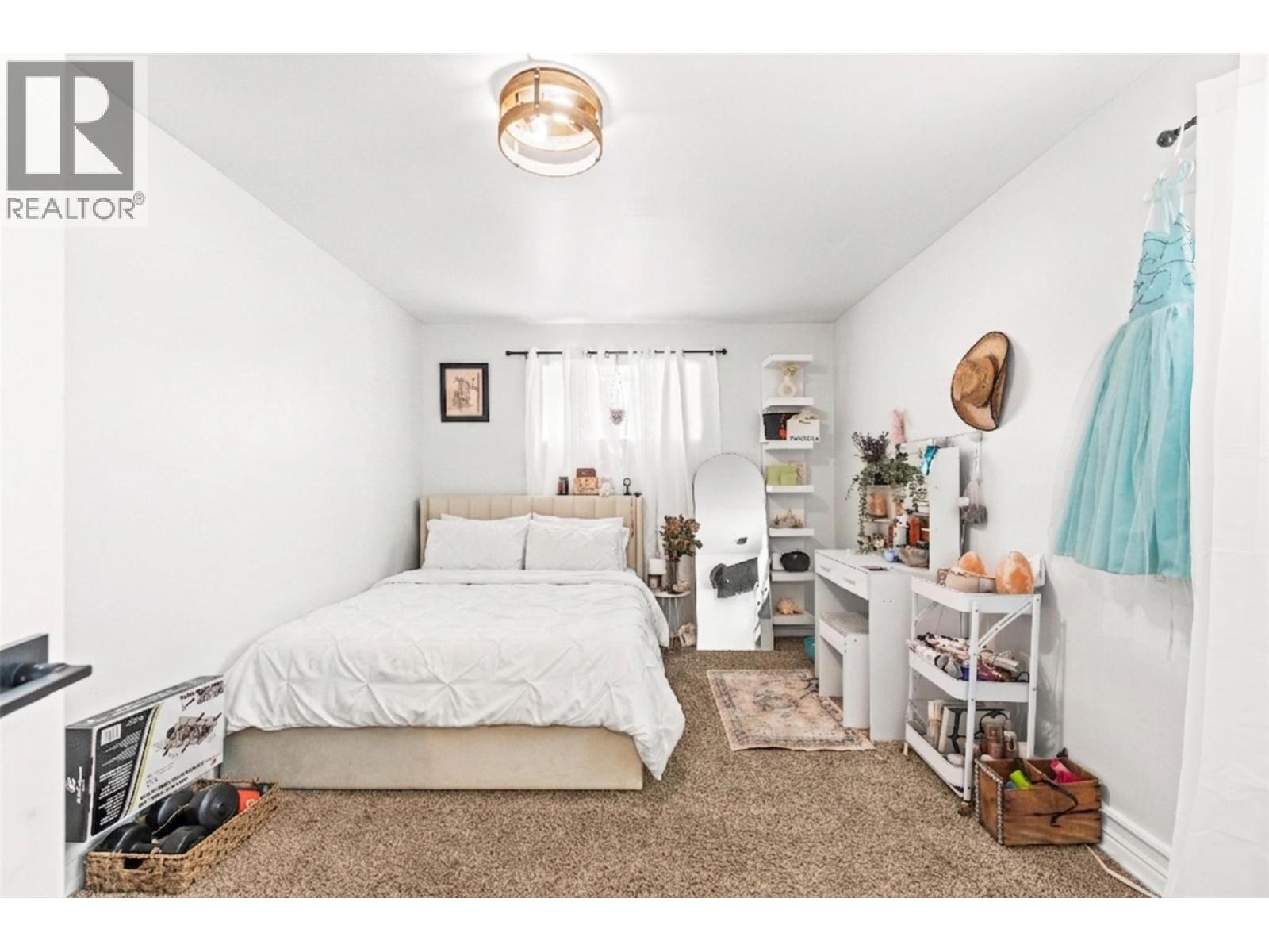 4150 20 AVENUE SE - 34