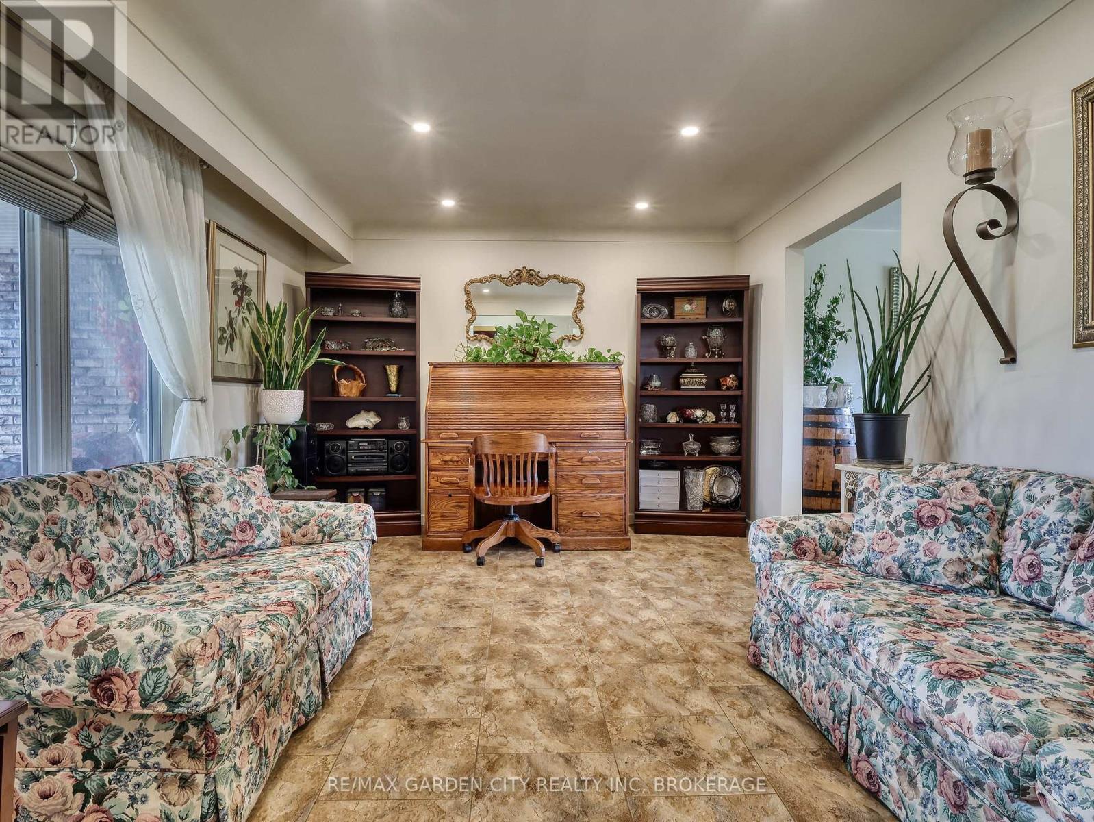 30 GLENVIEW AVENUE - 12