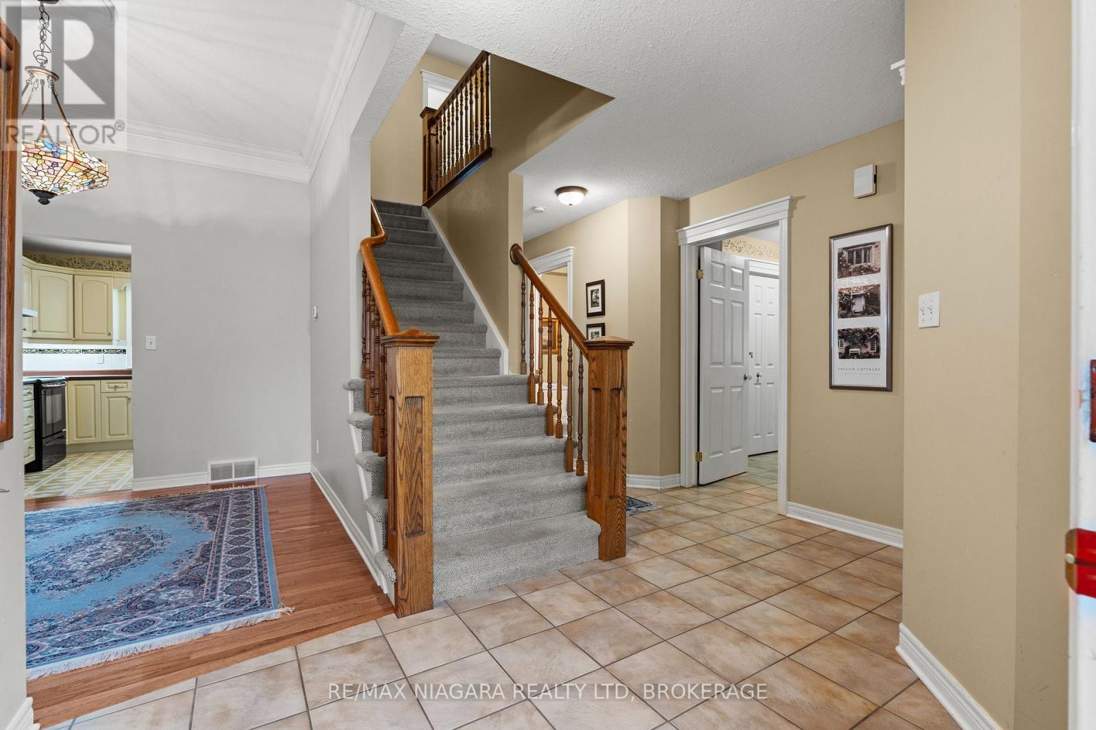 12 OAK DRIVE - 20