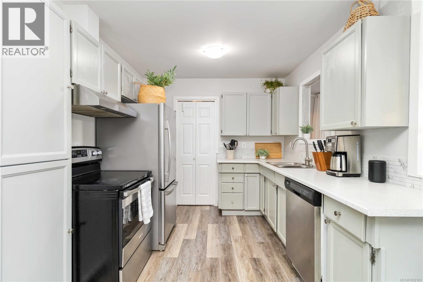 1763 MARATHON LANE - 12