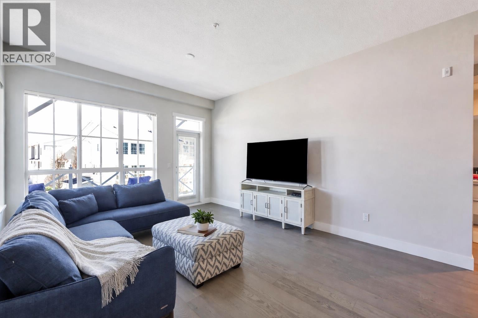 #220-5535 ADMIRAL Way, Ladner