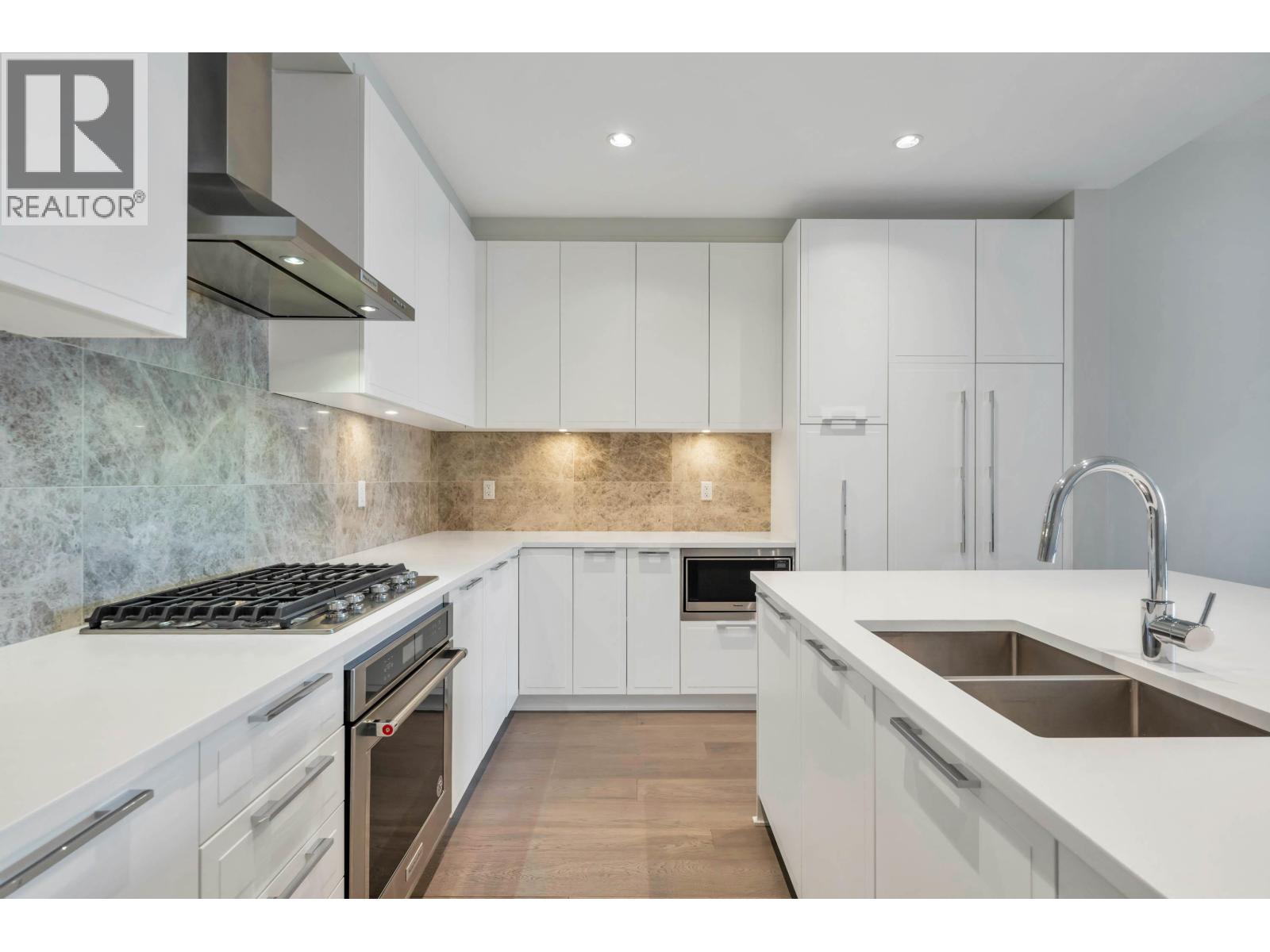 #220-5535 ADMIRAL Way, Ladner