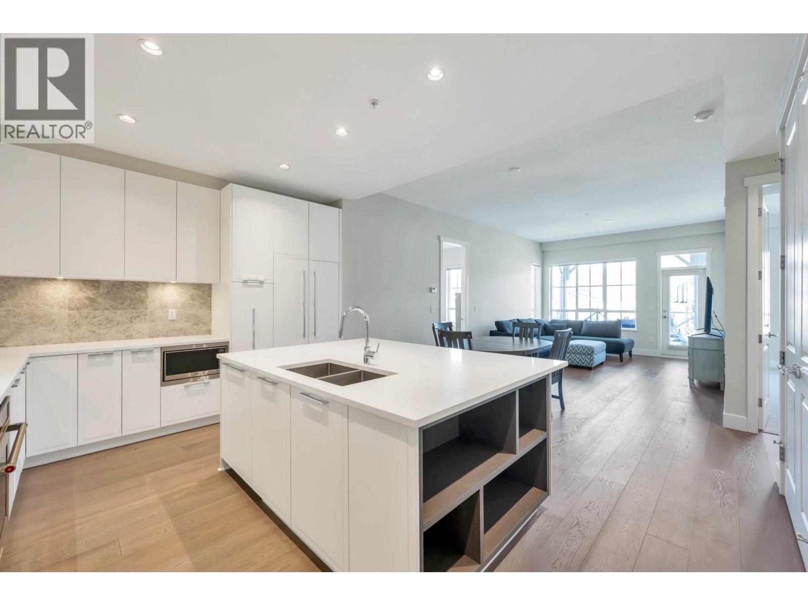 #220-5535 ADMIRAL Way, Ladner