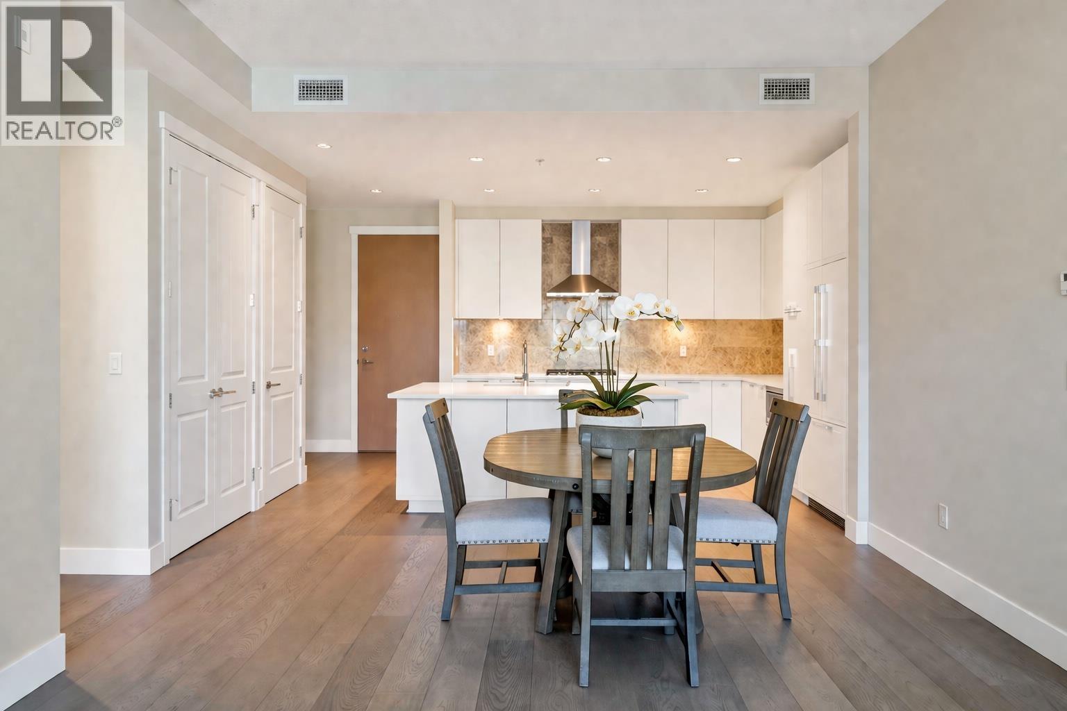 #220-5535 ADMIRAL Way, Ladner