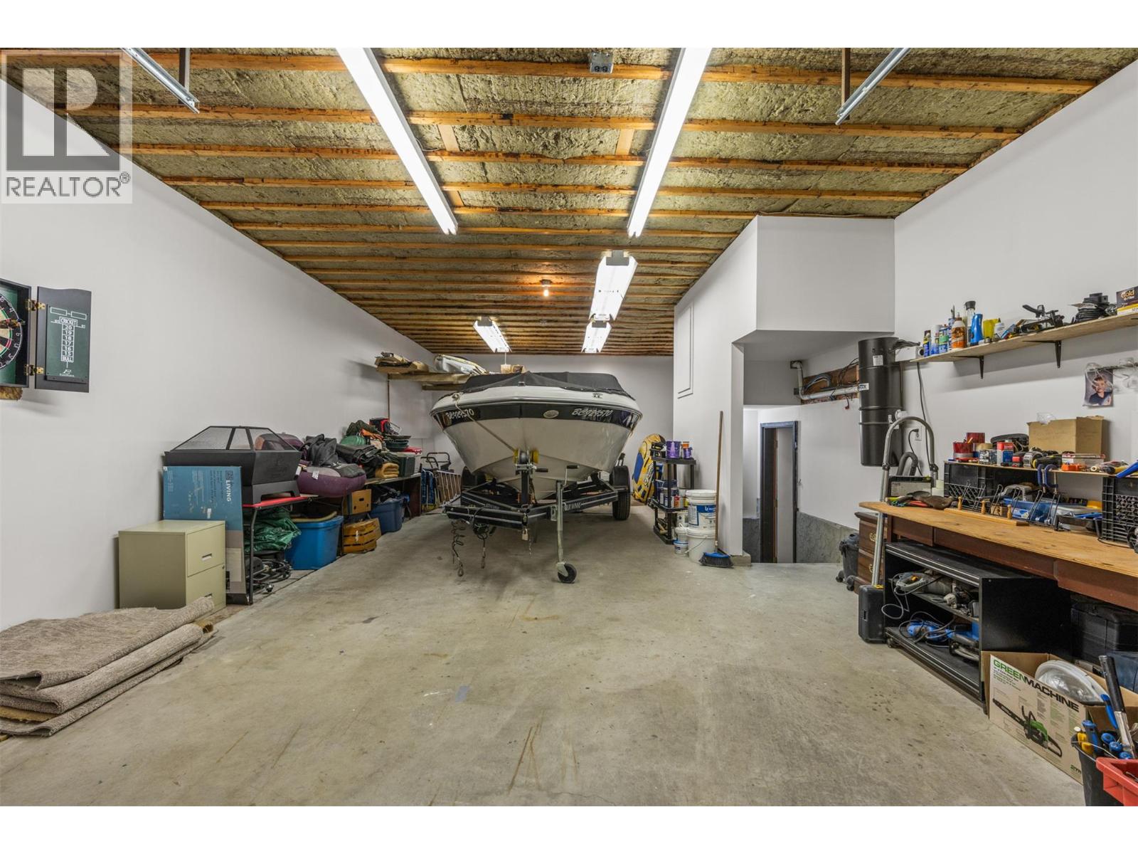 3419 LARCH DRIVE - 48