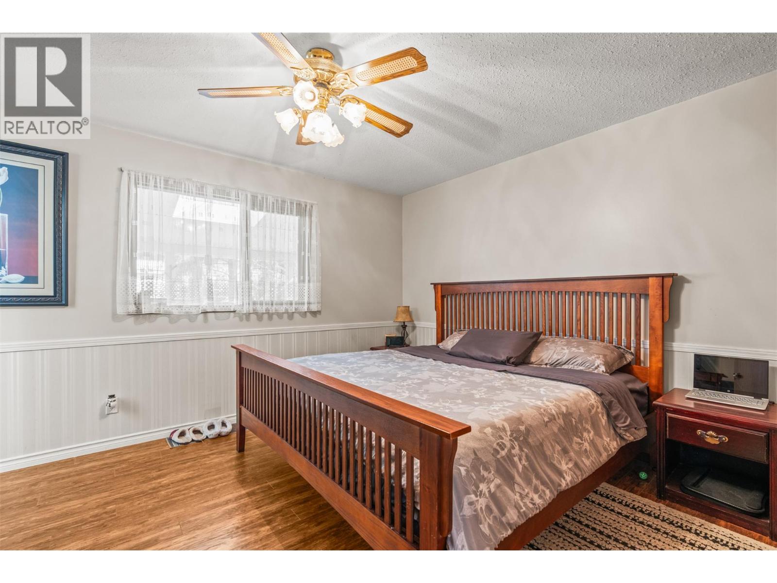 3419 LARCH DRIVE - 29