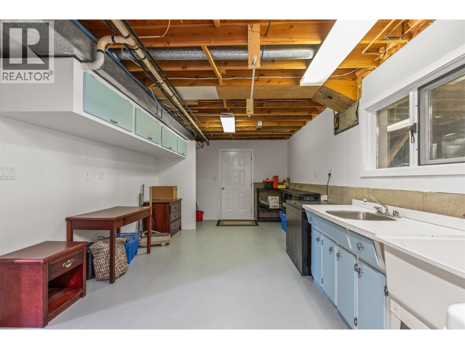 3419 LARCH DRIVE - 46