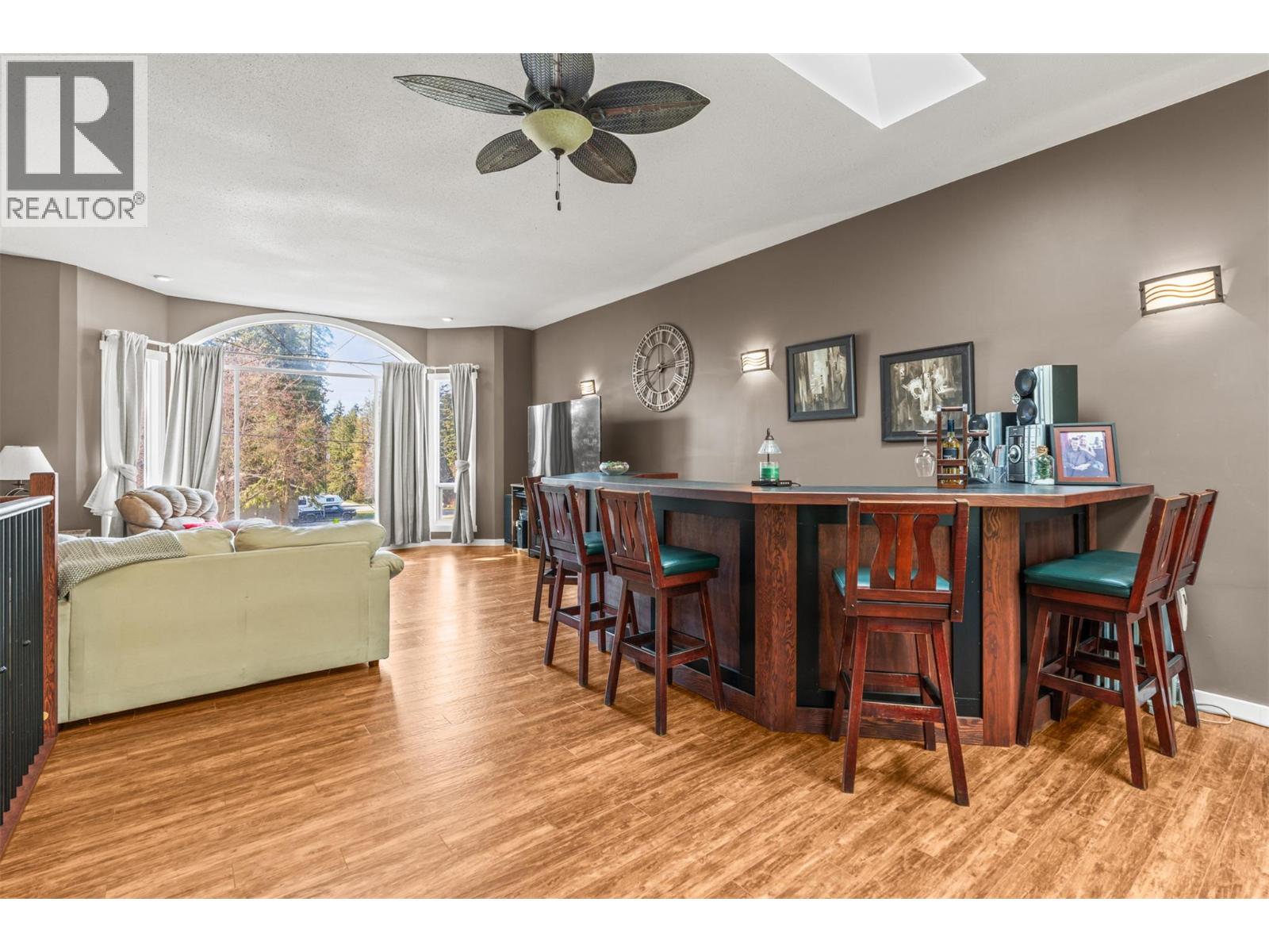 3419 LARCH DRIVE - 24