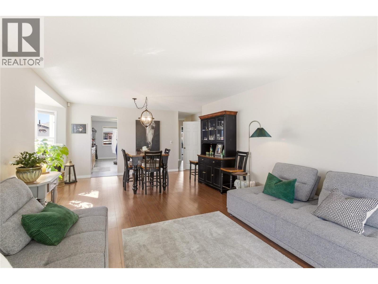 4210 Alexis Park Drive Unit# 10, Vernon