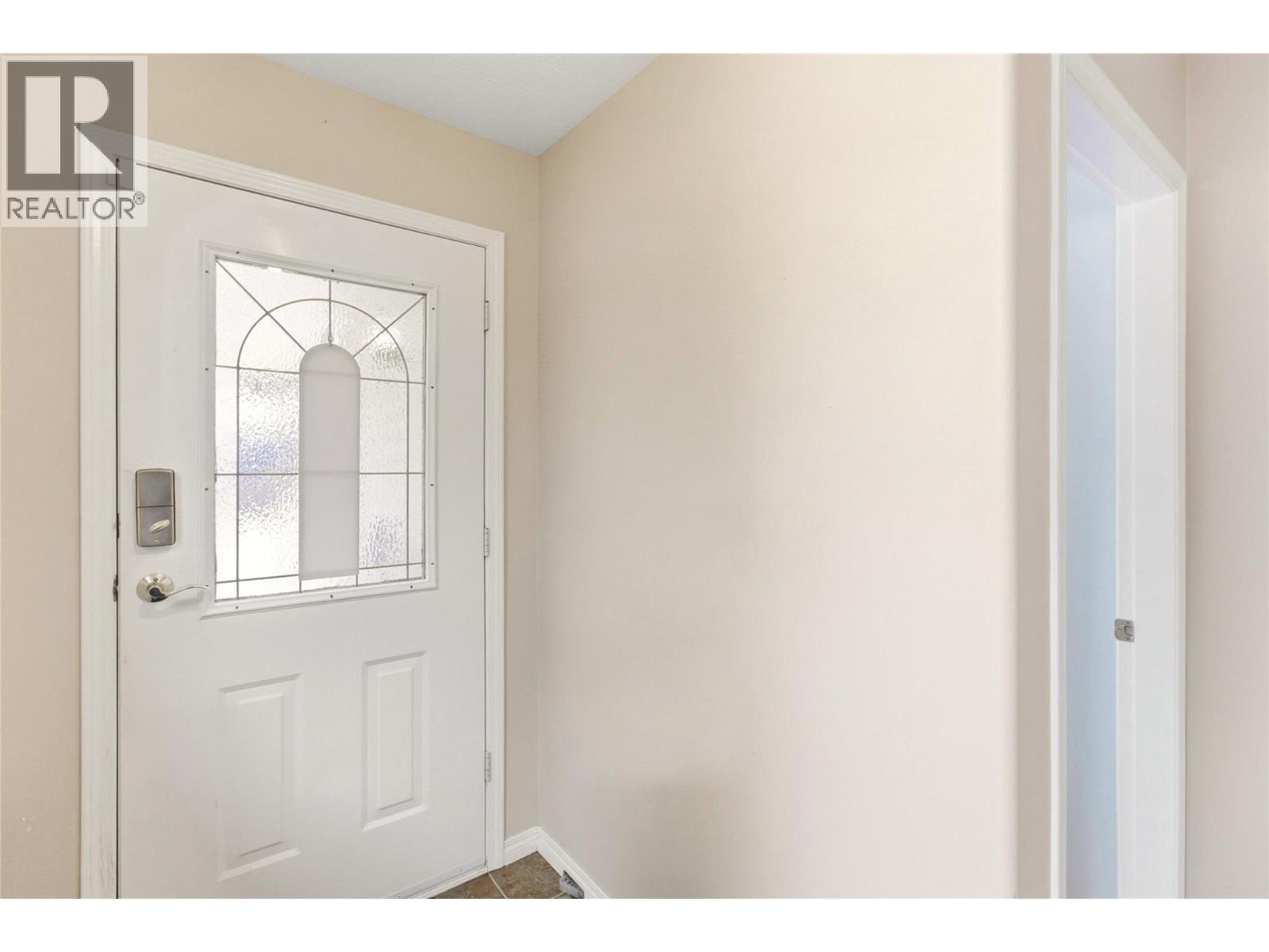 4210 Alexis Park Drive Unit# 10, Vernon