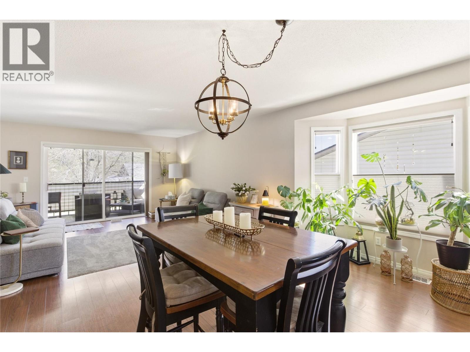 4210 Alexis Park Drive Unit# 10, Vernon