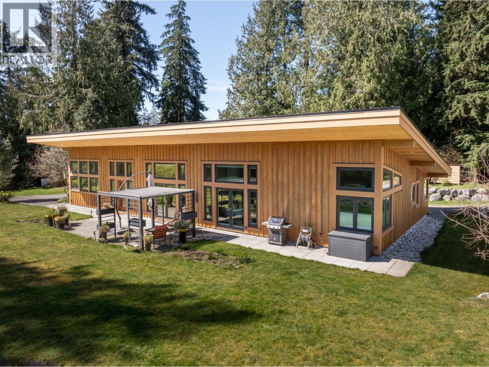990 CHASTER ROAD, Gibsons