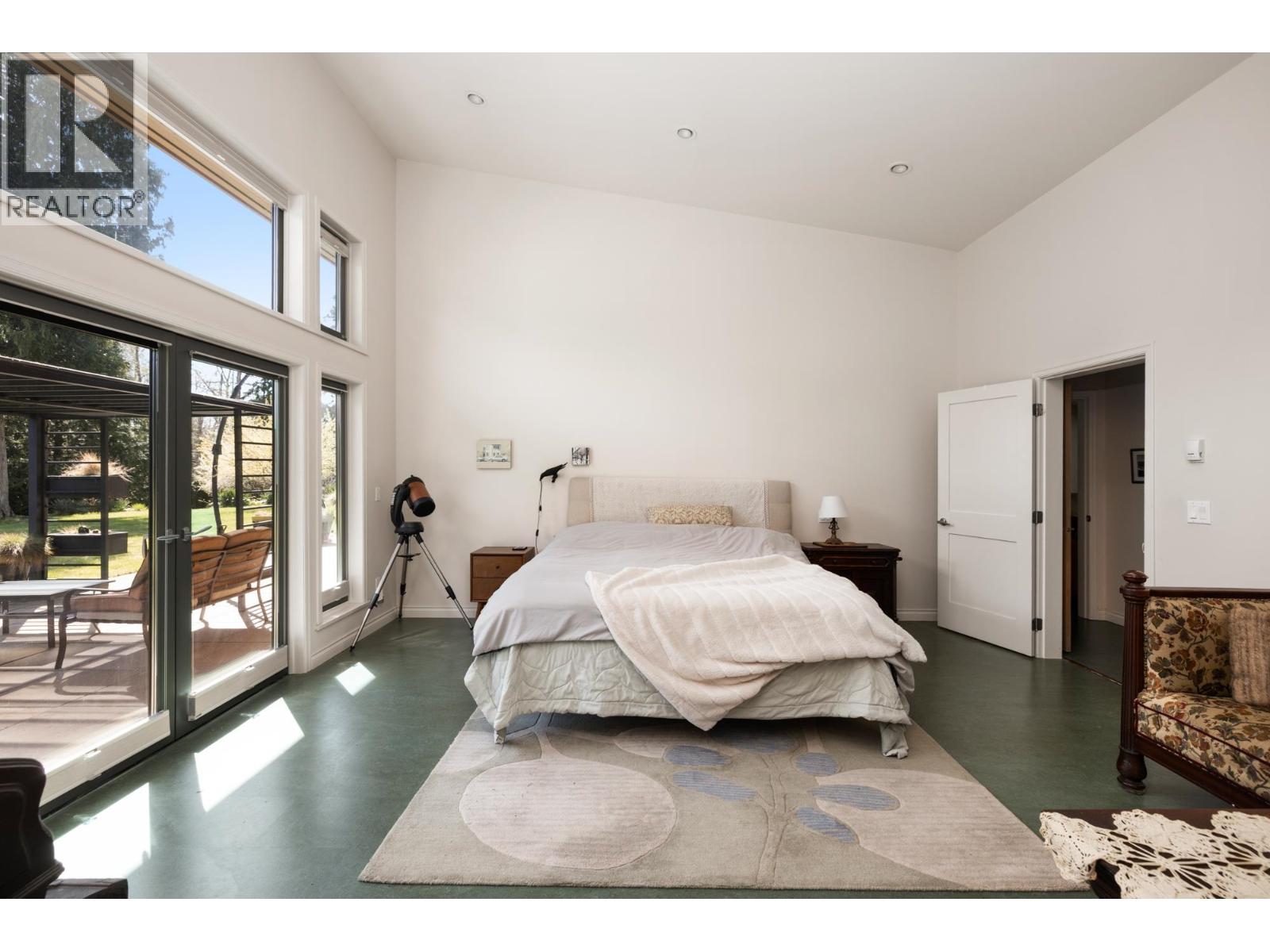 990 CHASTER ROAD, Gibsons