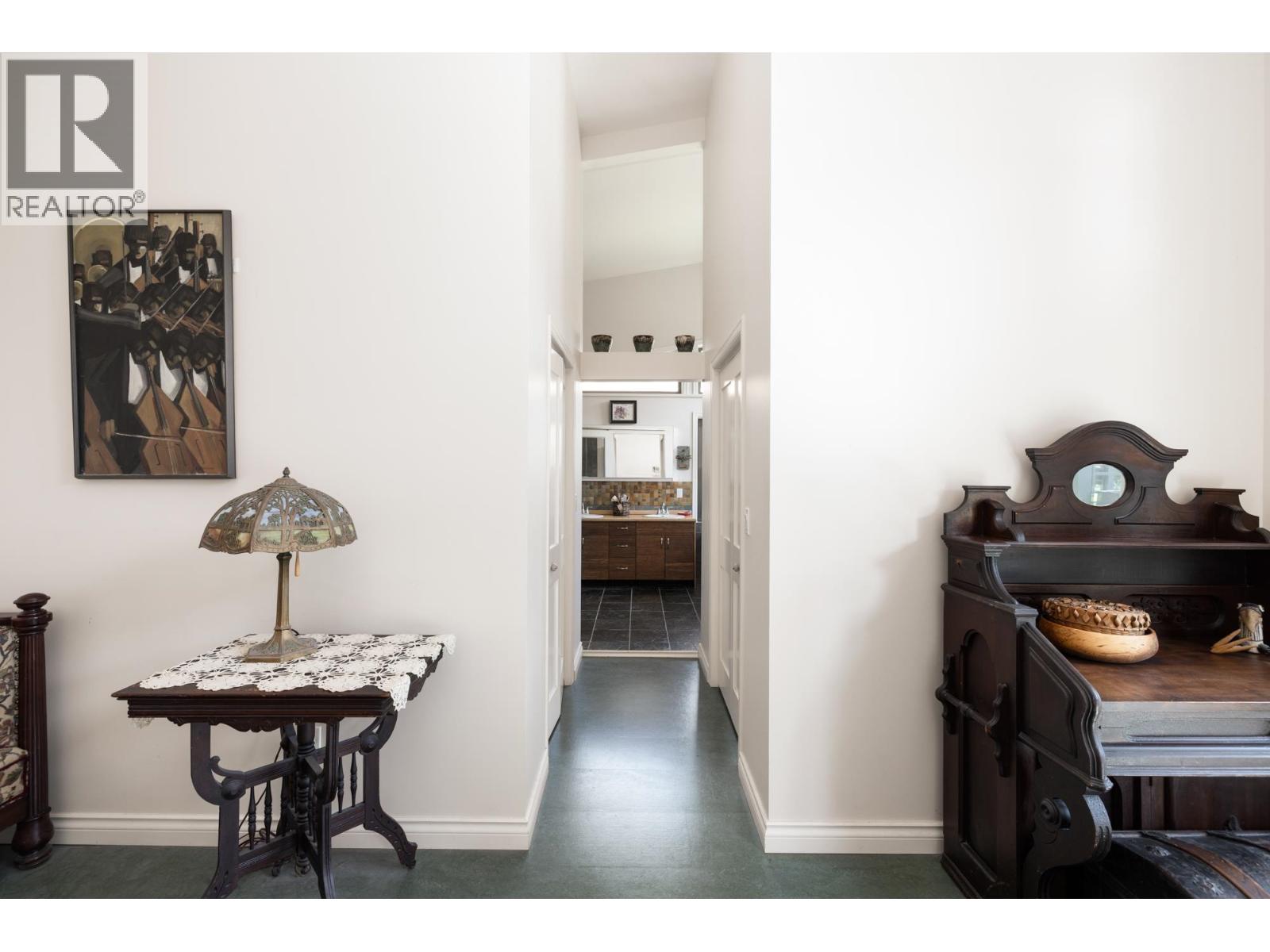 990 CHASTER ROAD, Gibsons