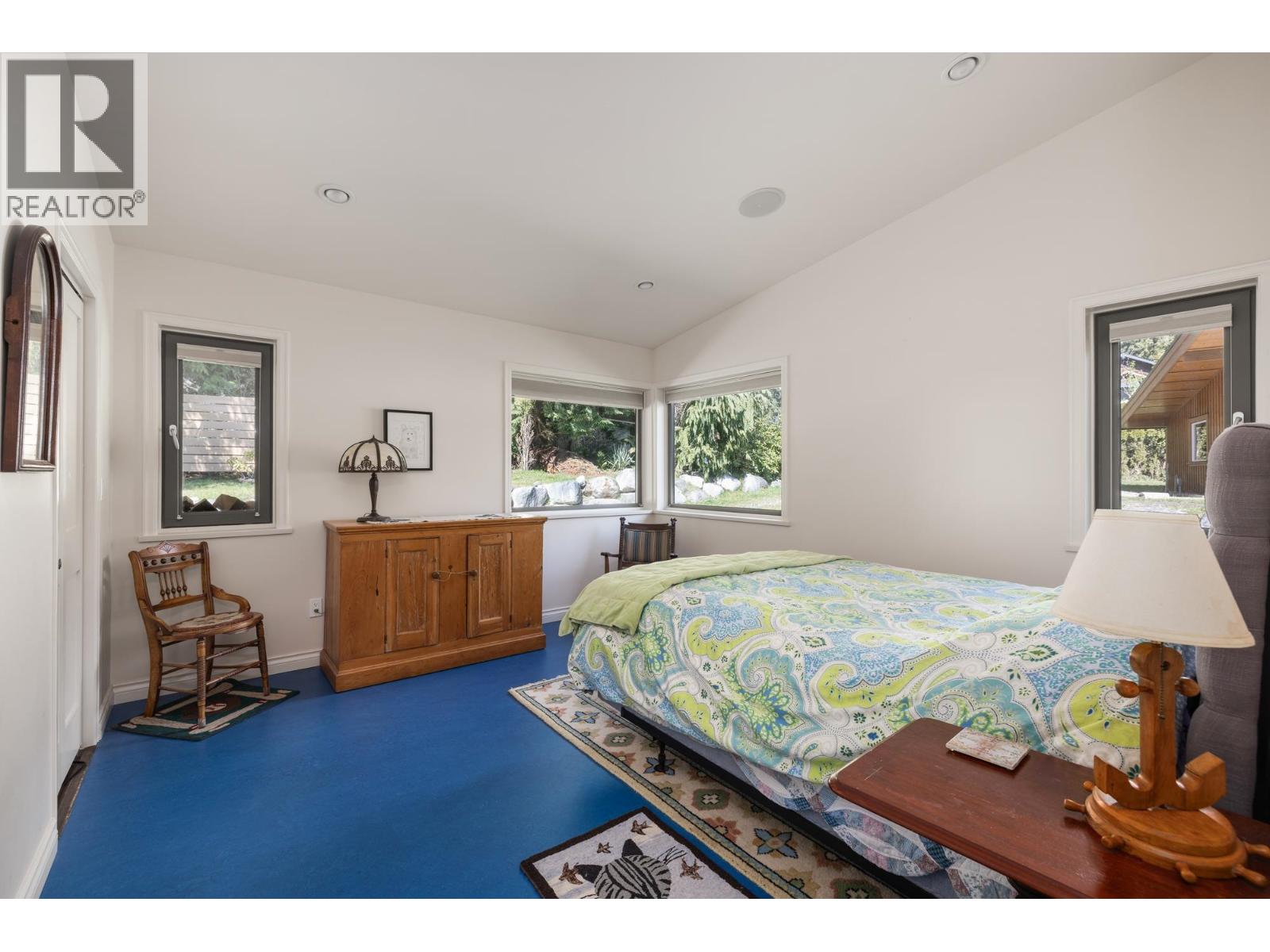 990 CHASTER ROAD, Gibsons