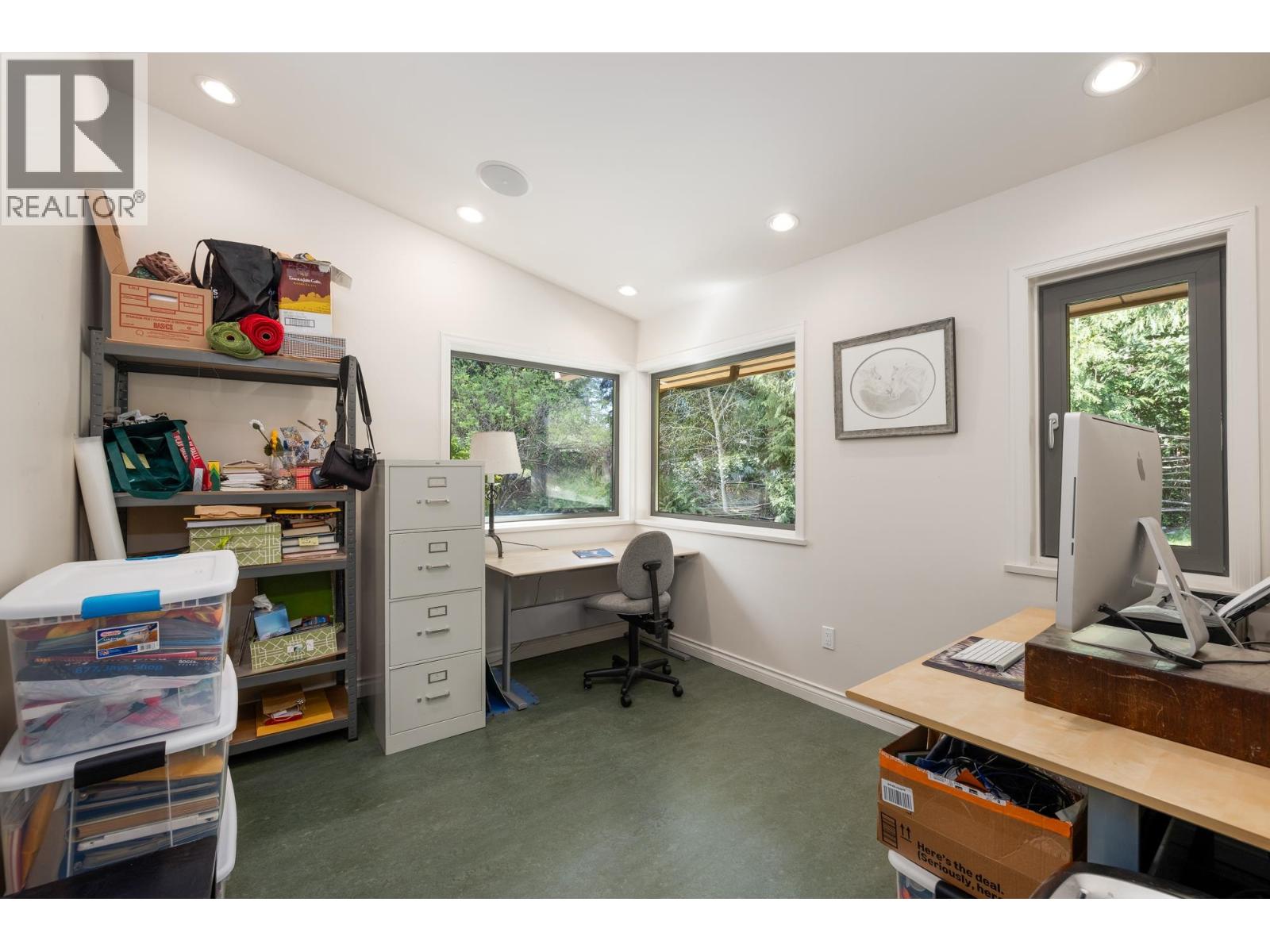990 CHASTER ROAD, Gibsons