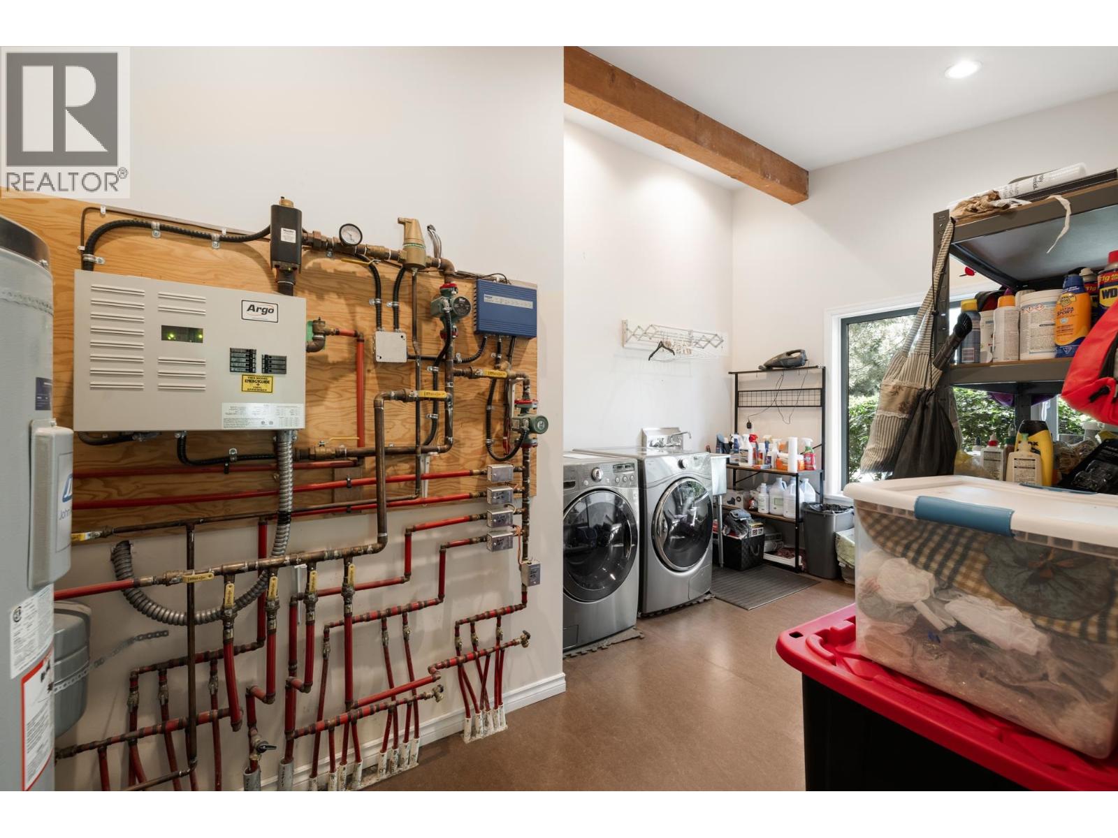 990 CHASTER ROAD, Gibsons