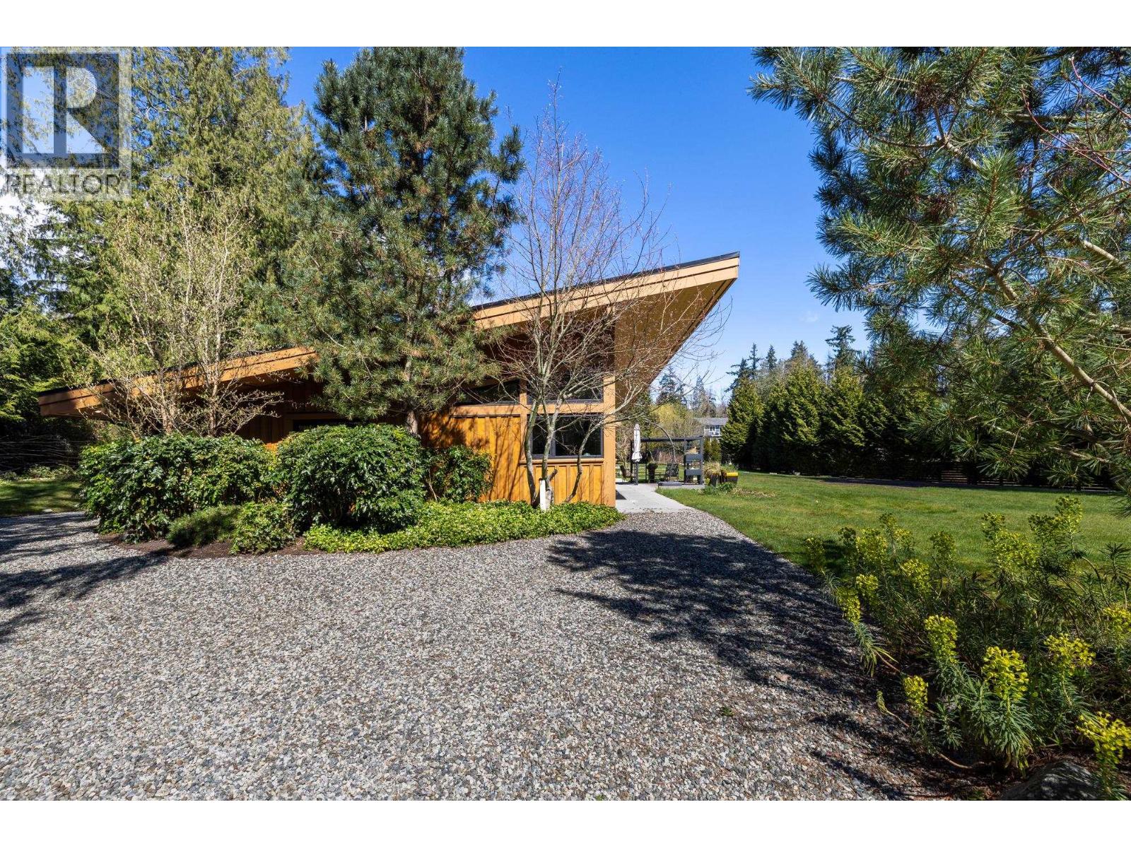 990 CHASTER ROAD, Gibsons