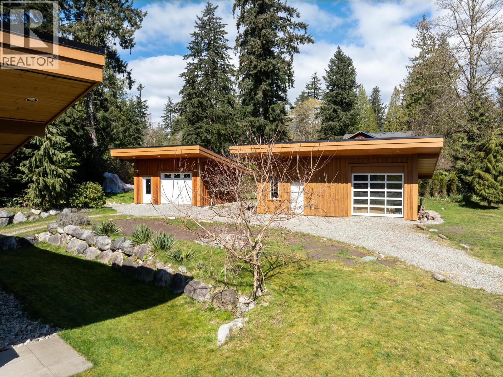 990 CHASTER ROAD, Gibsons