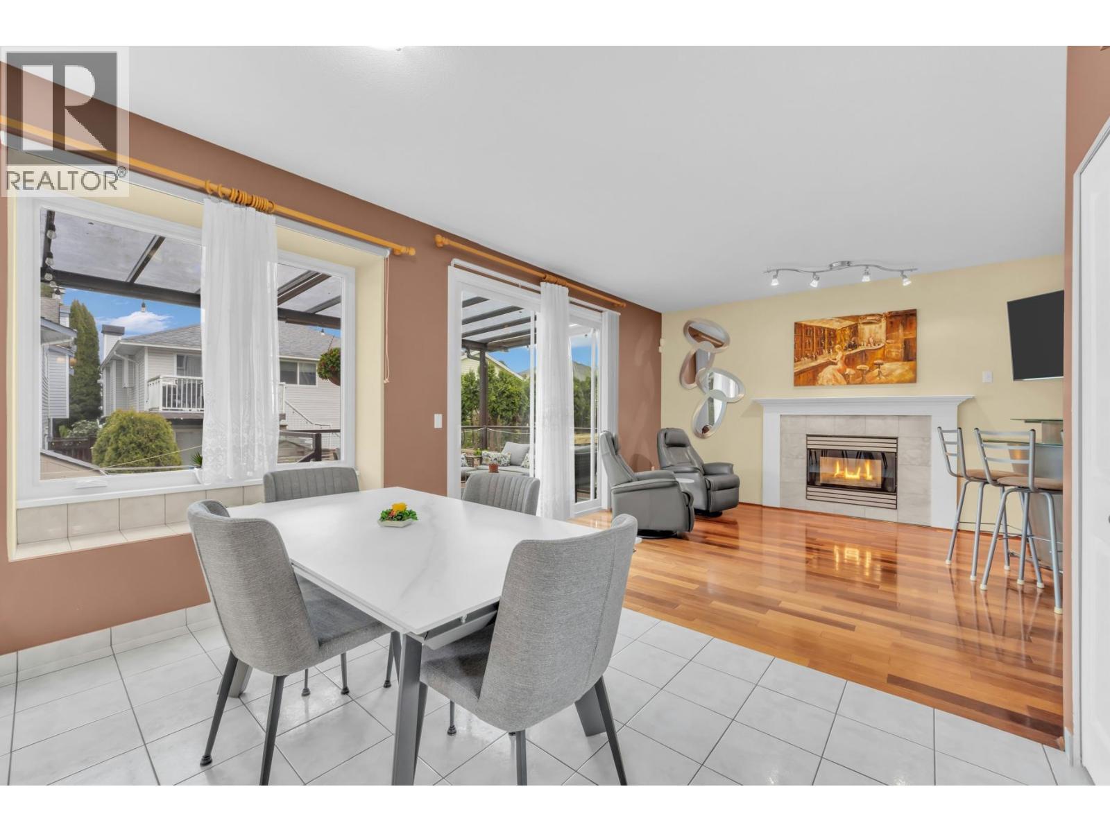 707 OMINECA AVENUE, Port Coquitlam