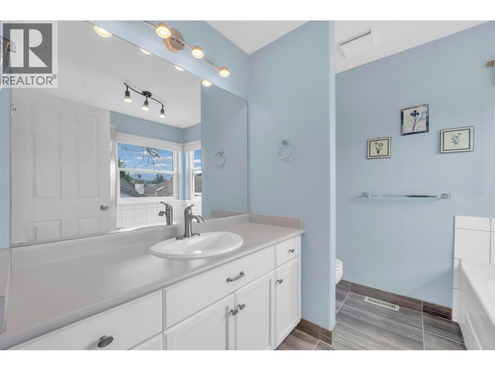 707 OMINECA AVENUE, Port Coquitlam