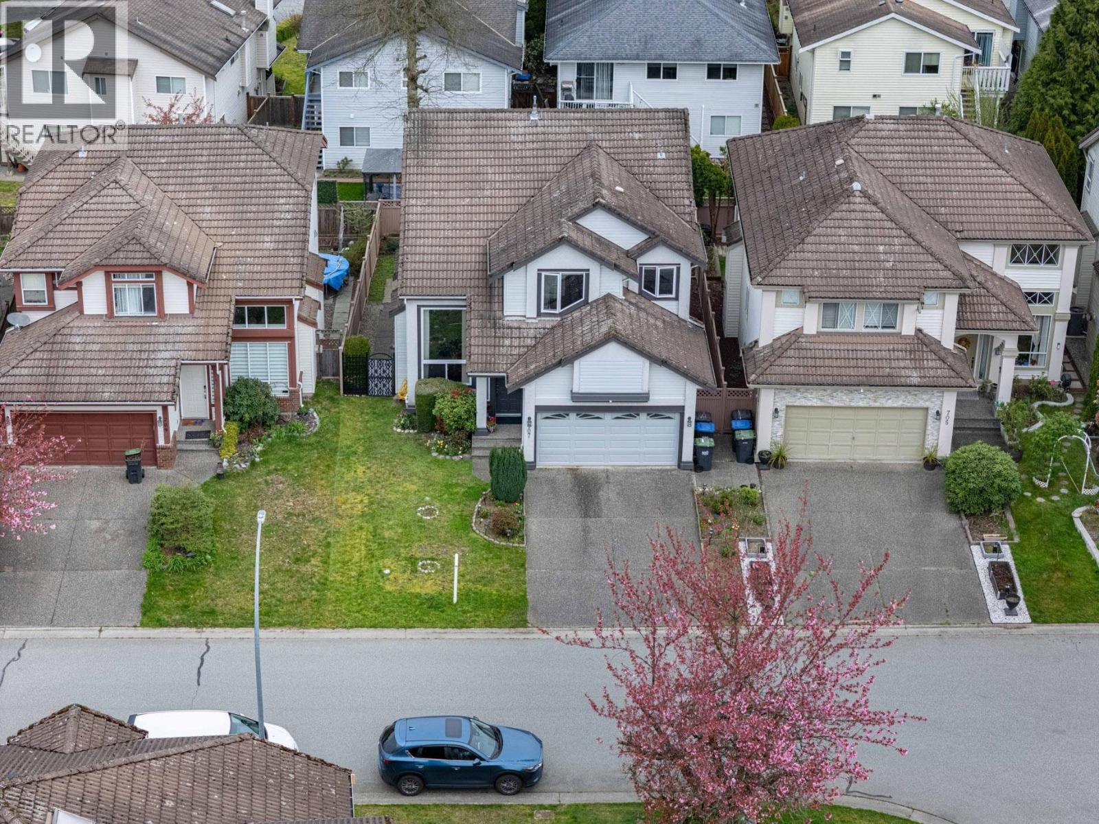 707 OMINECA AVENUE, Port Coquitlam
