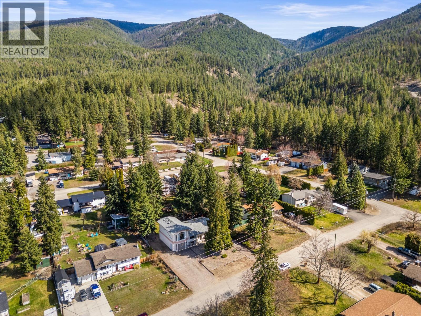 3419 LARCH DRIVE - 74