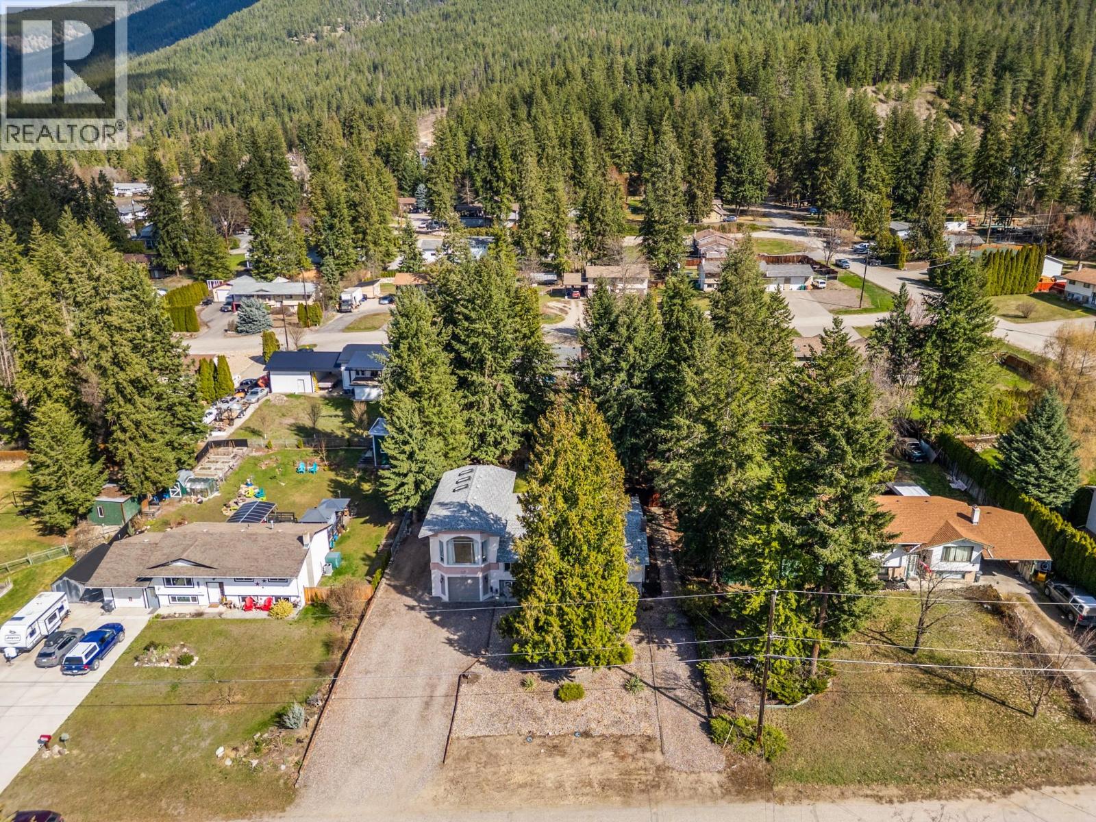 3419 LARCH DRIVE - 73