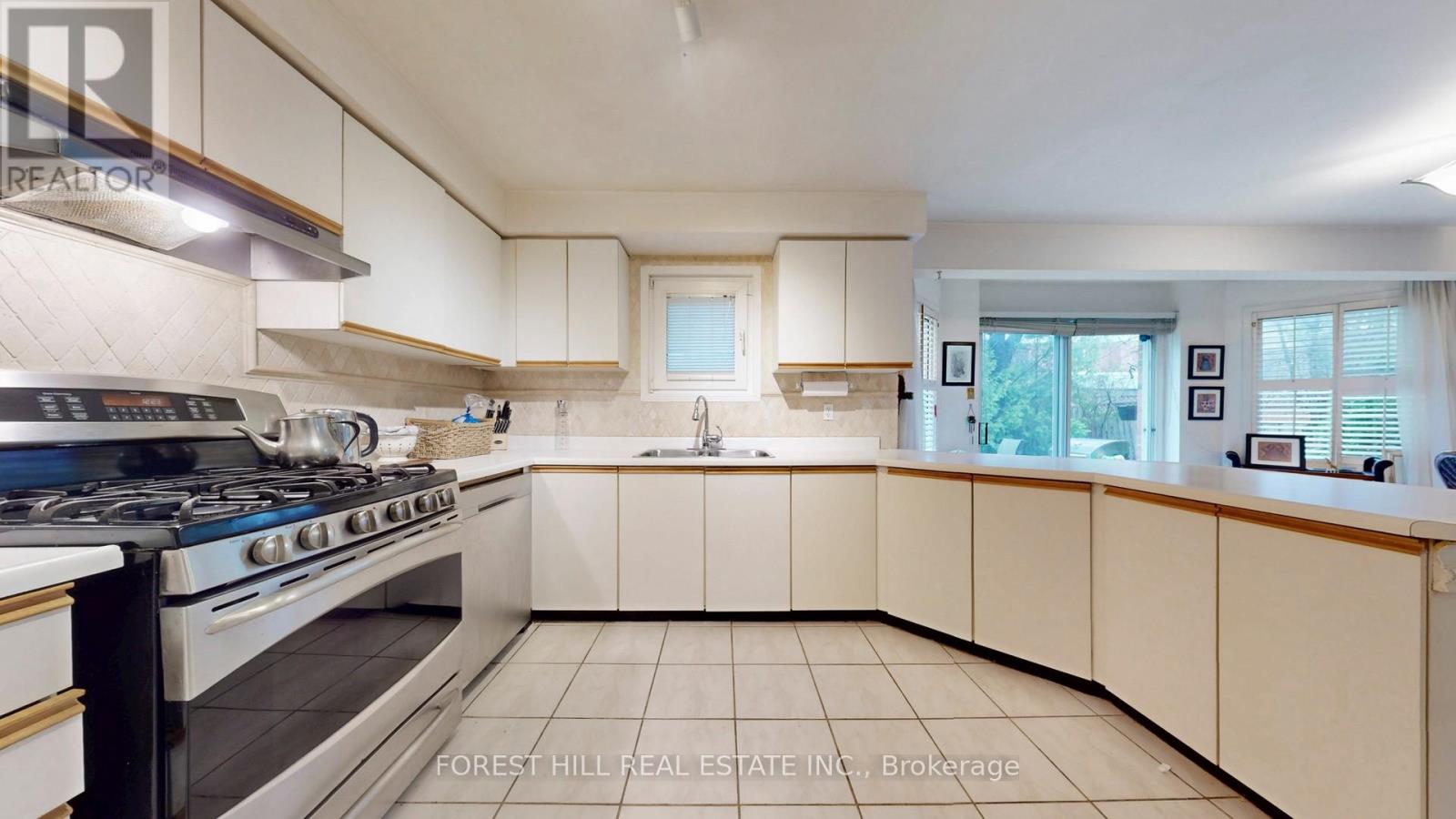 11 KEYSTONE DRIVE - 14