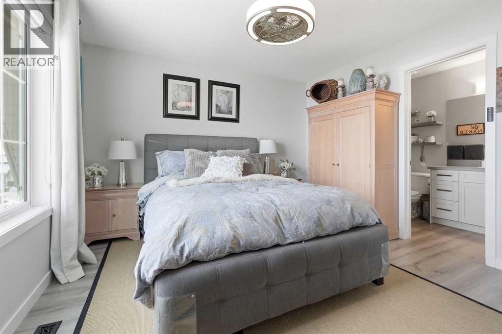 250 Fireside View, Cochrane