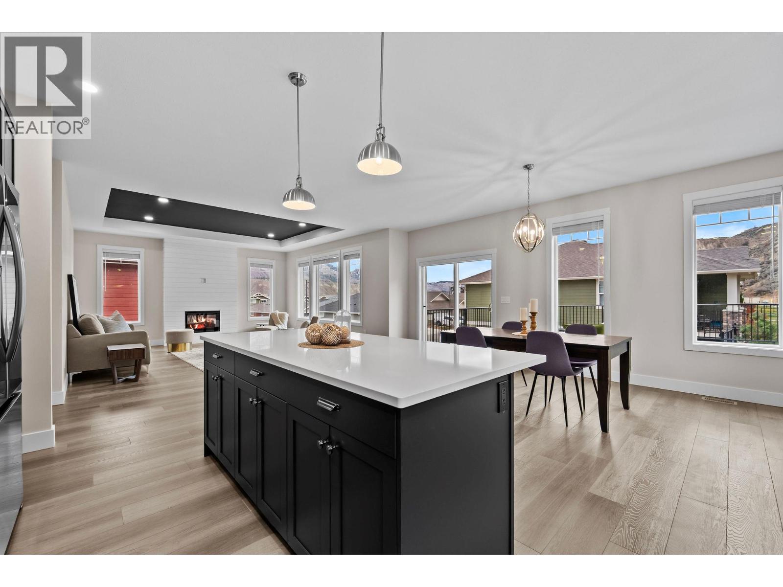 #137 200 GRAND BOULEVARD - 27