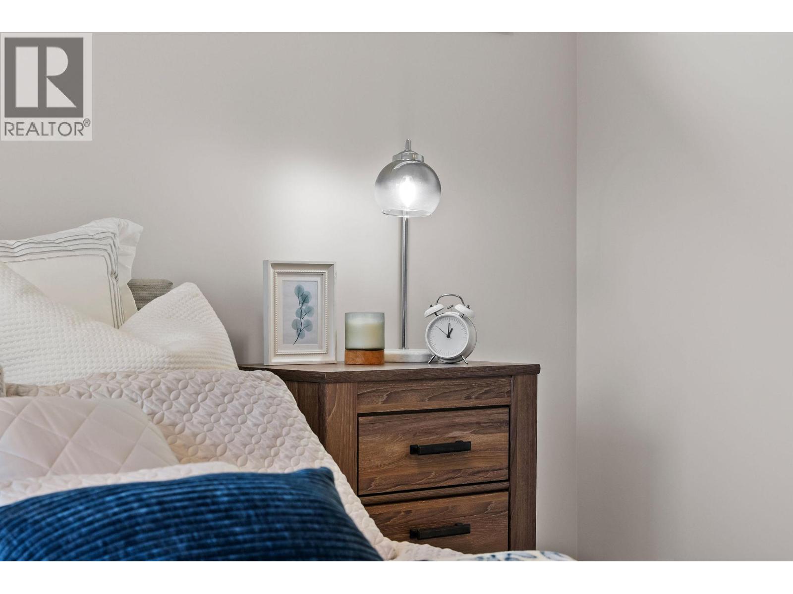 #137 200 GRAND BOULEVARD - 33