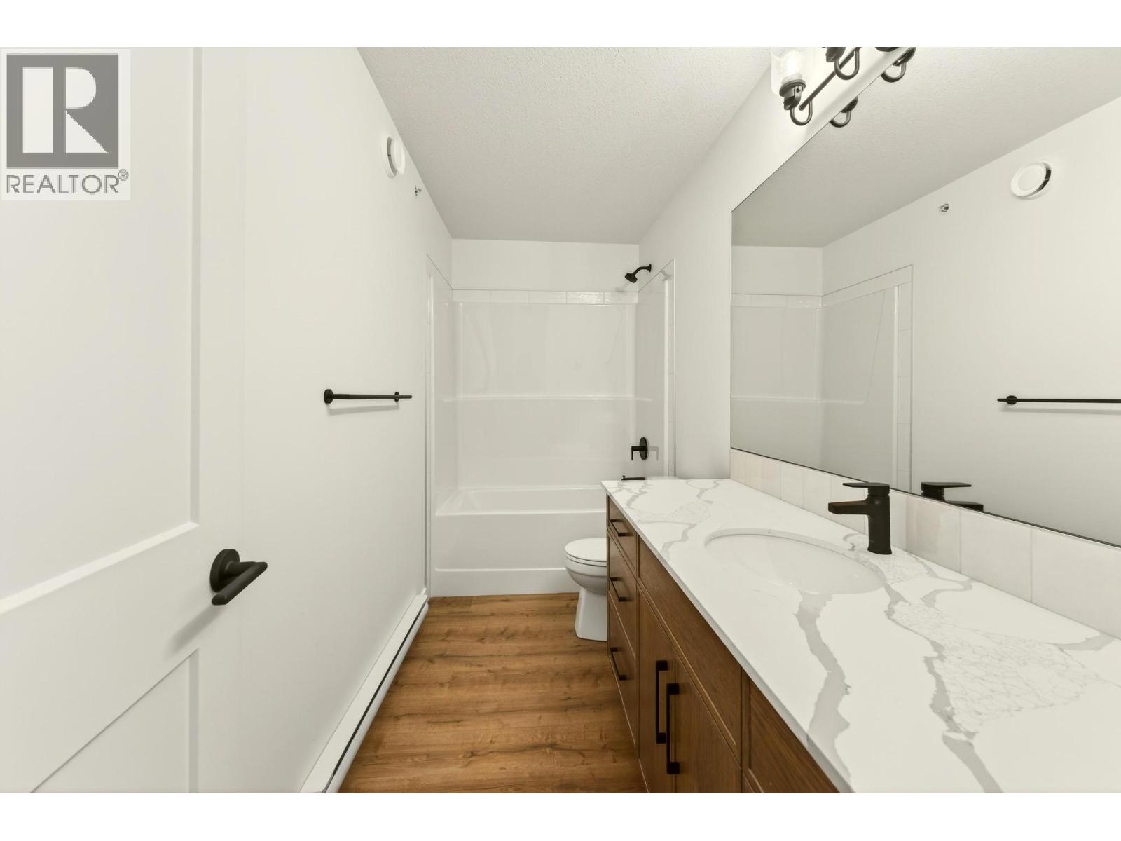 #3 1444 GRANITE DRIVE - 32