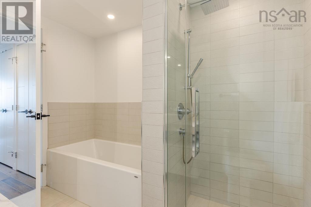 Property 28 of 50 of 1903 1650 Granville Street