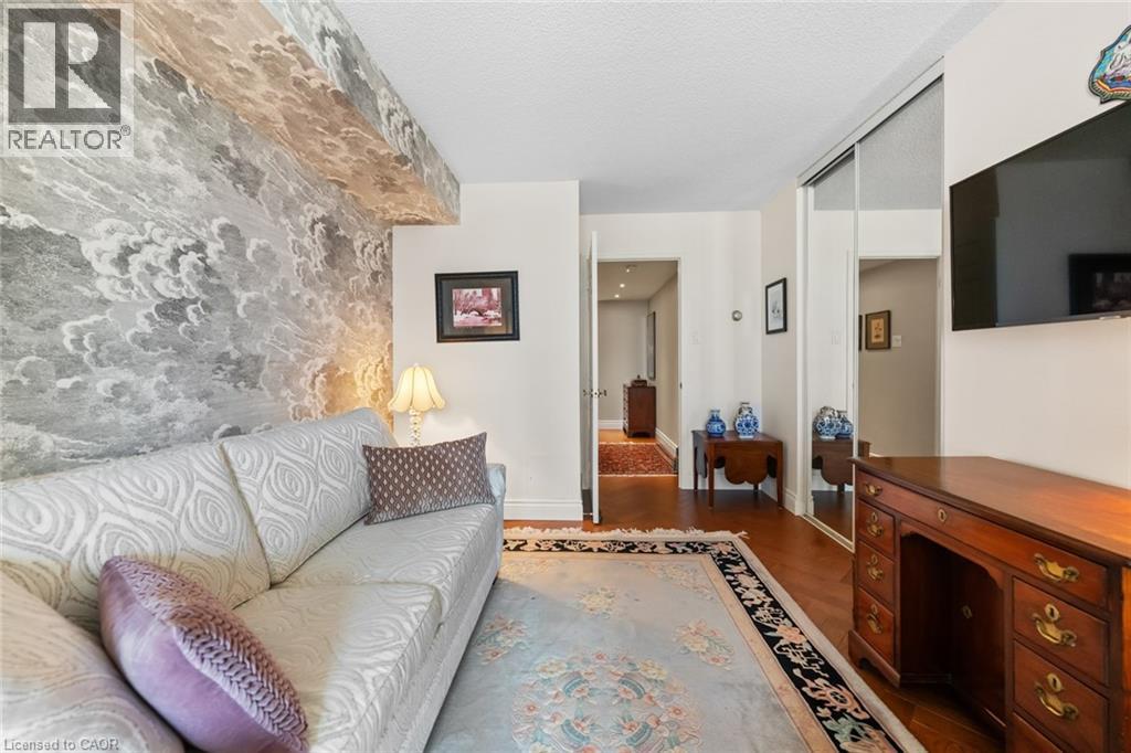 2287 LAKESHORE Boulevard W Unit# 301 — photo 26